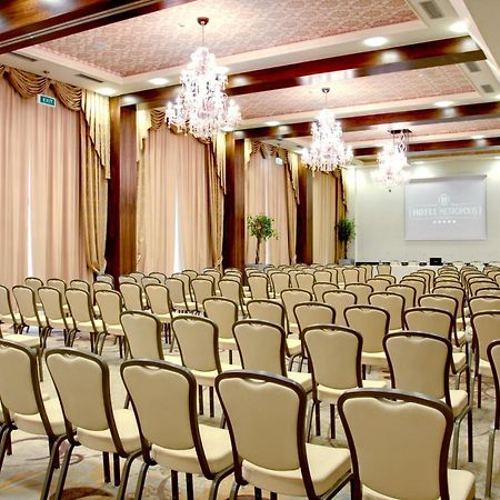 Metropolis Hotel Bistrita  Ngoại thất bức ảnh