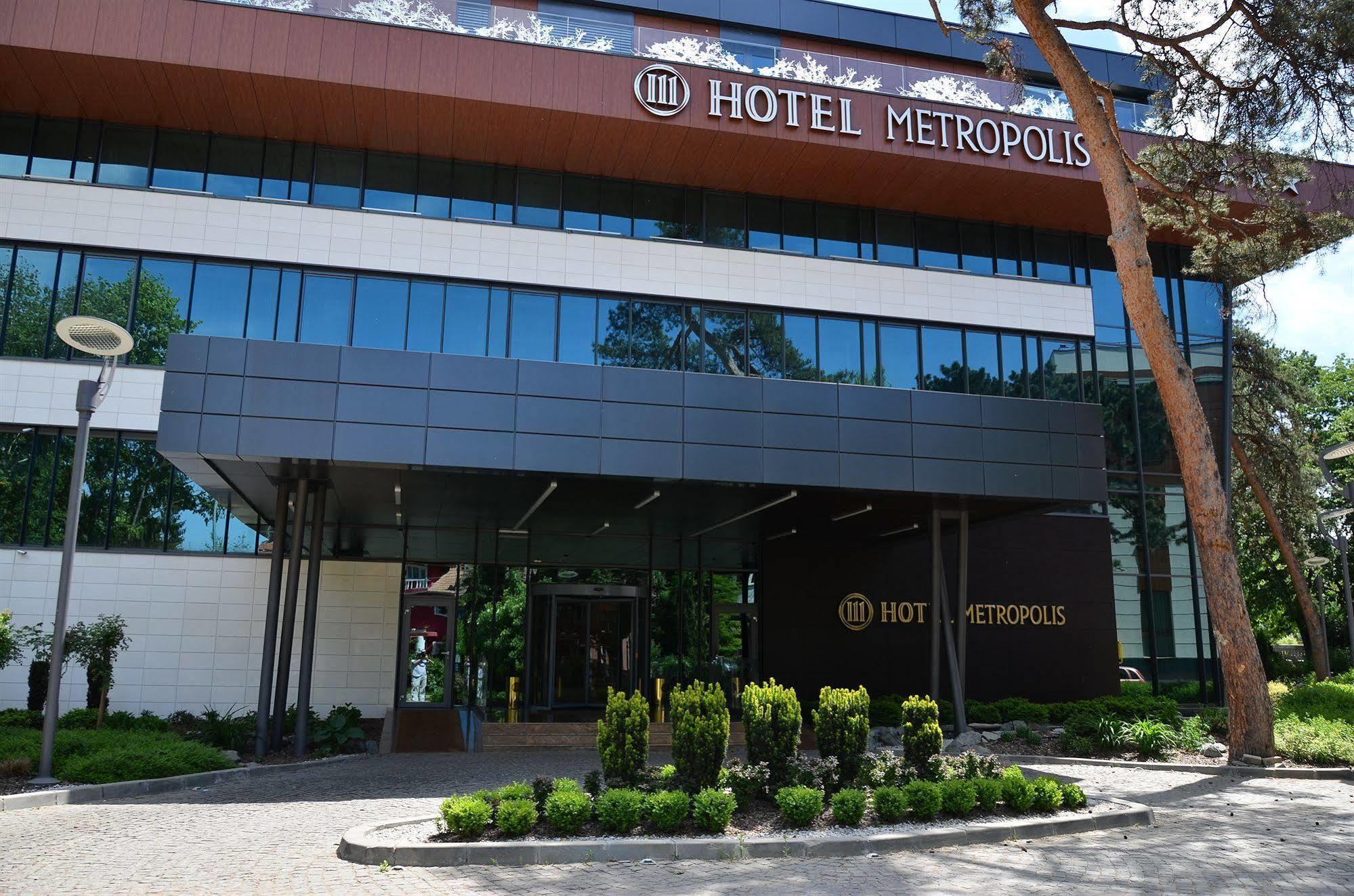Metropolis Hotel Bistrita  Ngoại thất bức ảnh