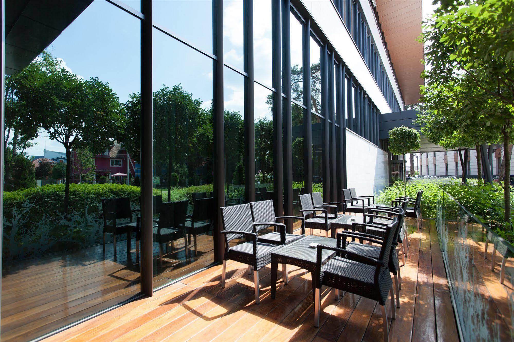 Metropolis Hotel Bistrita  Ngoại thất bức ảnh